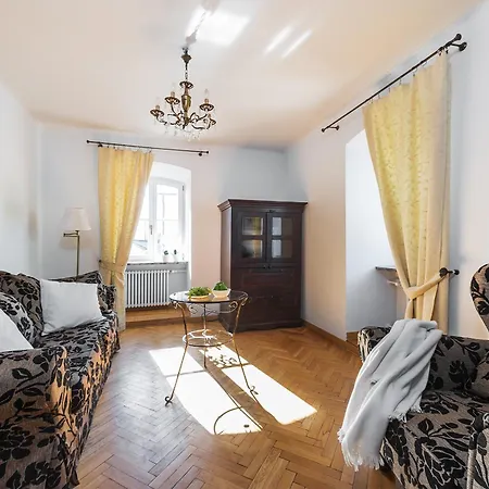 Old Town Penthouse P&o Serviced * Варшава