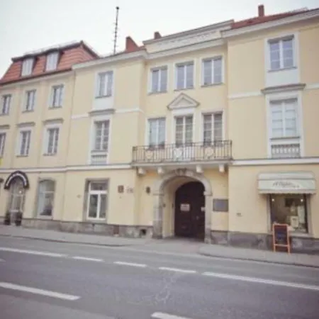 Old Town Penthouse P&o Serviced *